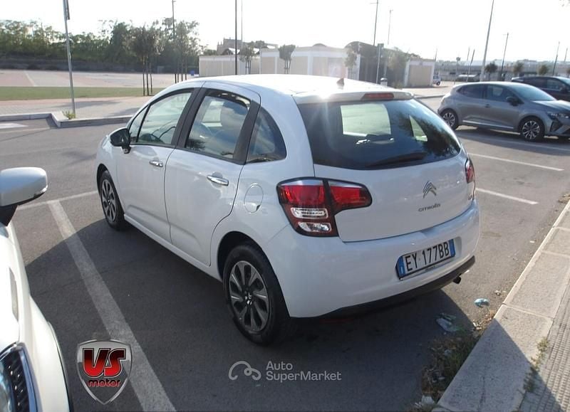 Begagnad Citroën C3 PureTech 82 HK (60 kW) 2015 Vit Halvkombi