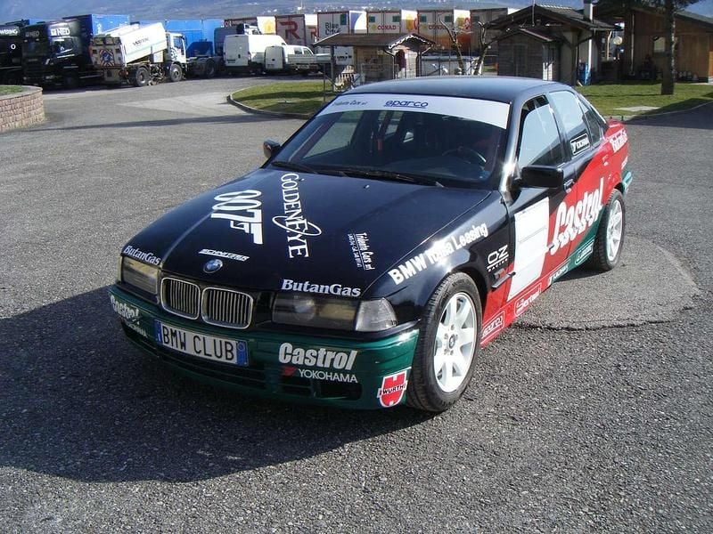 Usata BMW 320 150 CV (110 kW) 1996 Nero Berlina