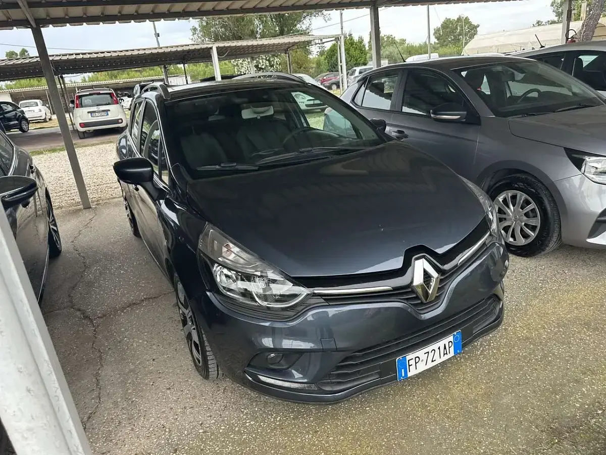 Usata Renault Clio Zen 90 CV (66 kW) 2018 Nero Station wagon