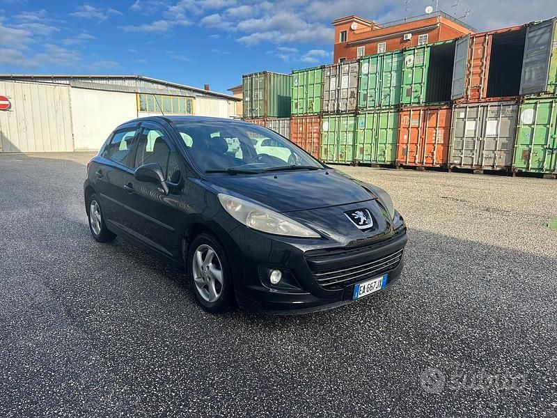 Usata Peugeot 207 75 CV (55 kW) 2011 Nero Berlina