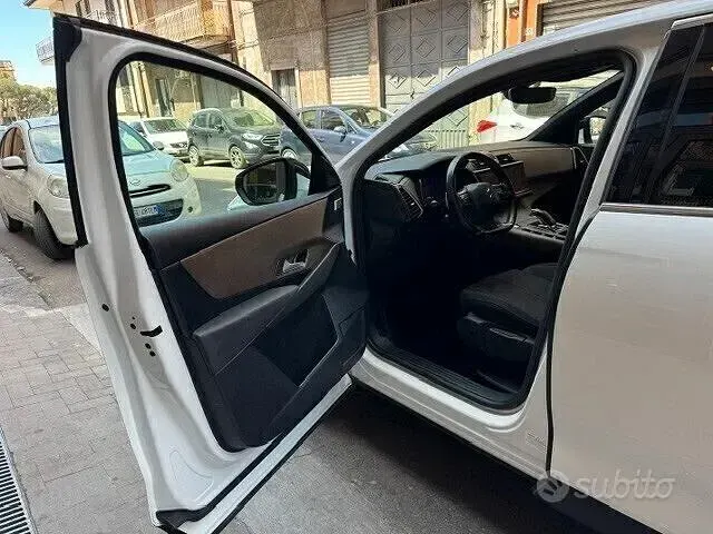 Usata DS Automobiles DS7 Crossback Business 131 CV (96 kW) 2022 Bianco SUV