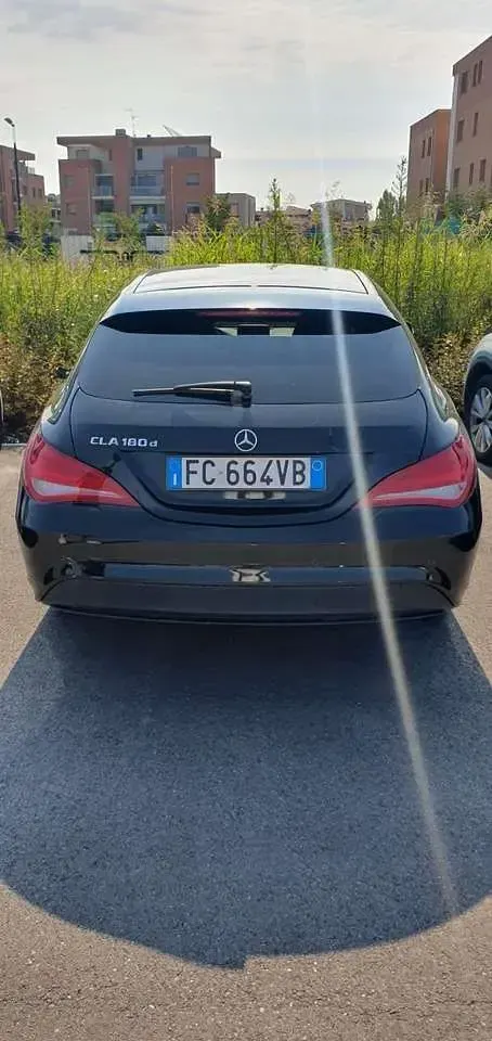 Usata Mercedes CLA180 Business 109 CV (80 kW) 2016 Nero Coupé