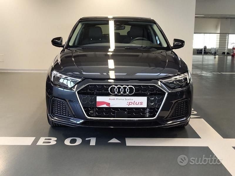 Usata Audi A1 Advanced 116 CV (85 kW) 2025 Grigio SUV