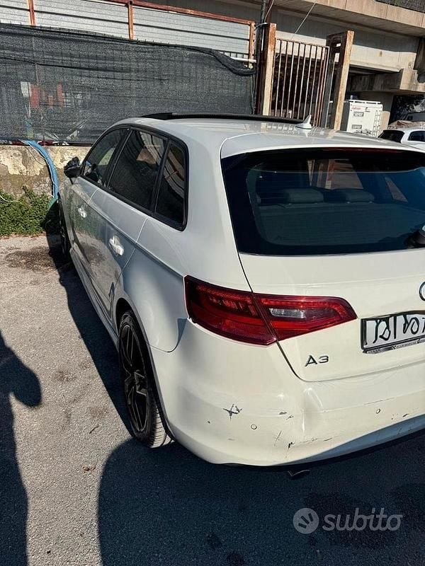 Usata Audi A3 Attraction 105 CV (77 kW) 2013 Bianco Berlina