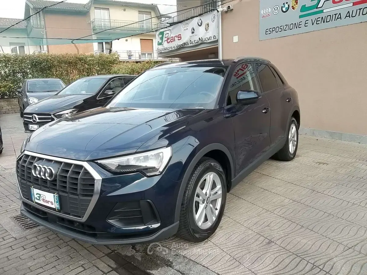 Usata Audi Q3 Advanced 150 CV (110 kW) 2019 Blu/azzurro SUV