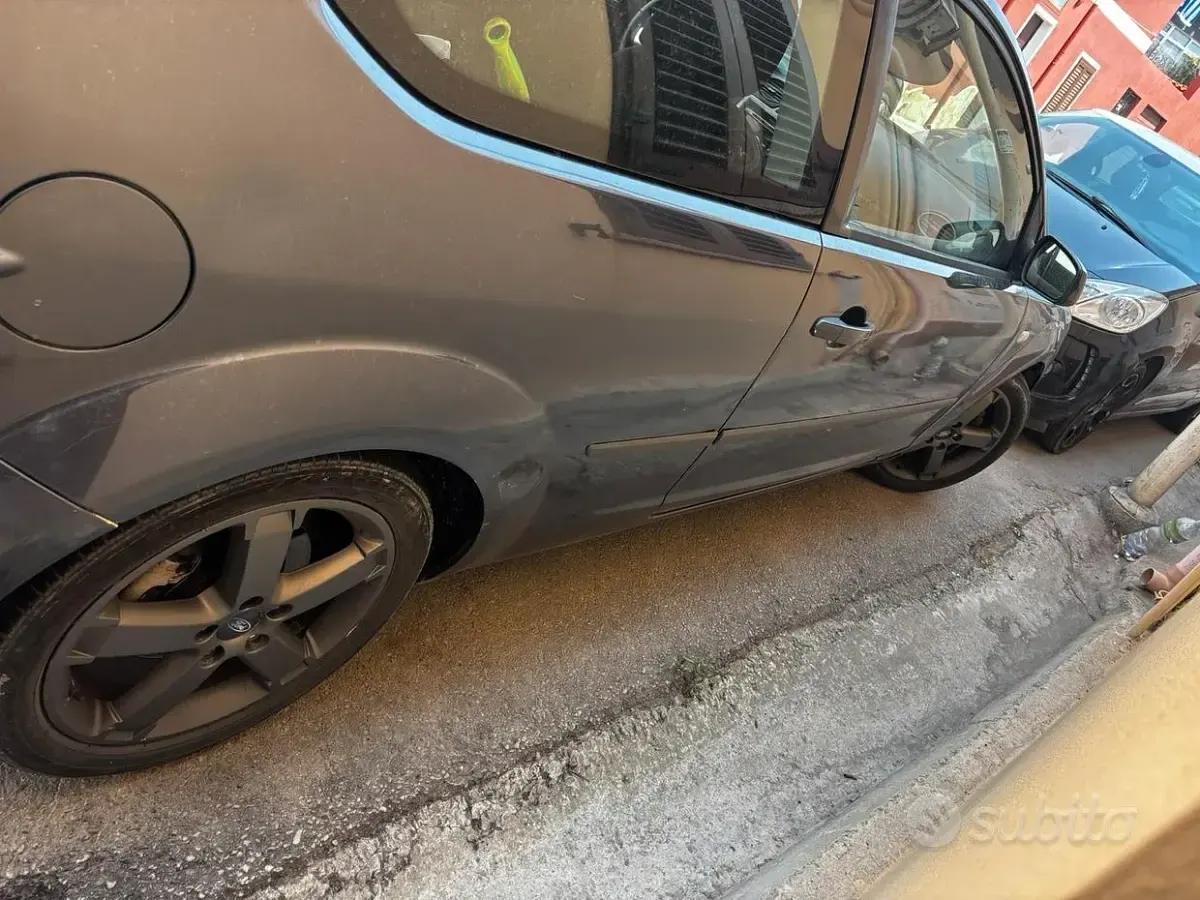 Usata Ford Focus 116 CV (85 kW) 2007 Berlina