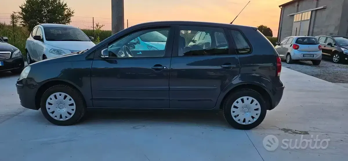 Usata VW Polo Trendline 64 CV (47 kW) 2006 Grigio Utilitaria
