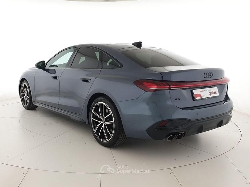 Usata Audi A5 S-Line 204 CV (150 kW) 2025 Blu orizzonte metallizzato Berlina