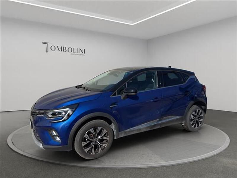 Usata Renault Captur Techno 90 CV (66 kW) 2024 Blu scuro SUV