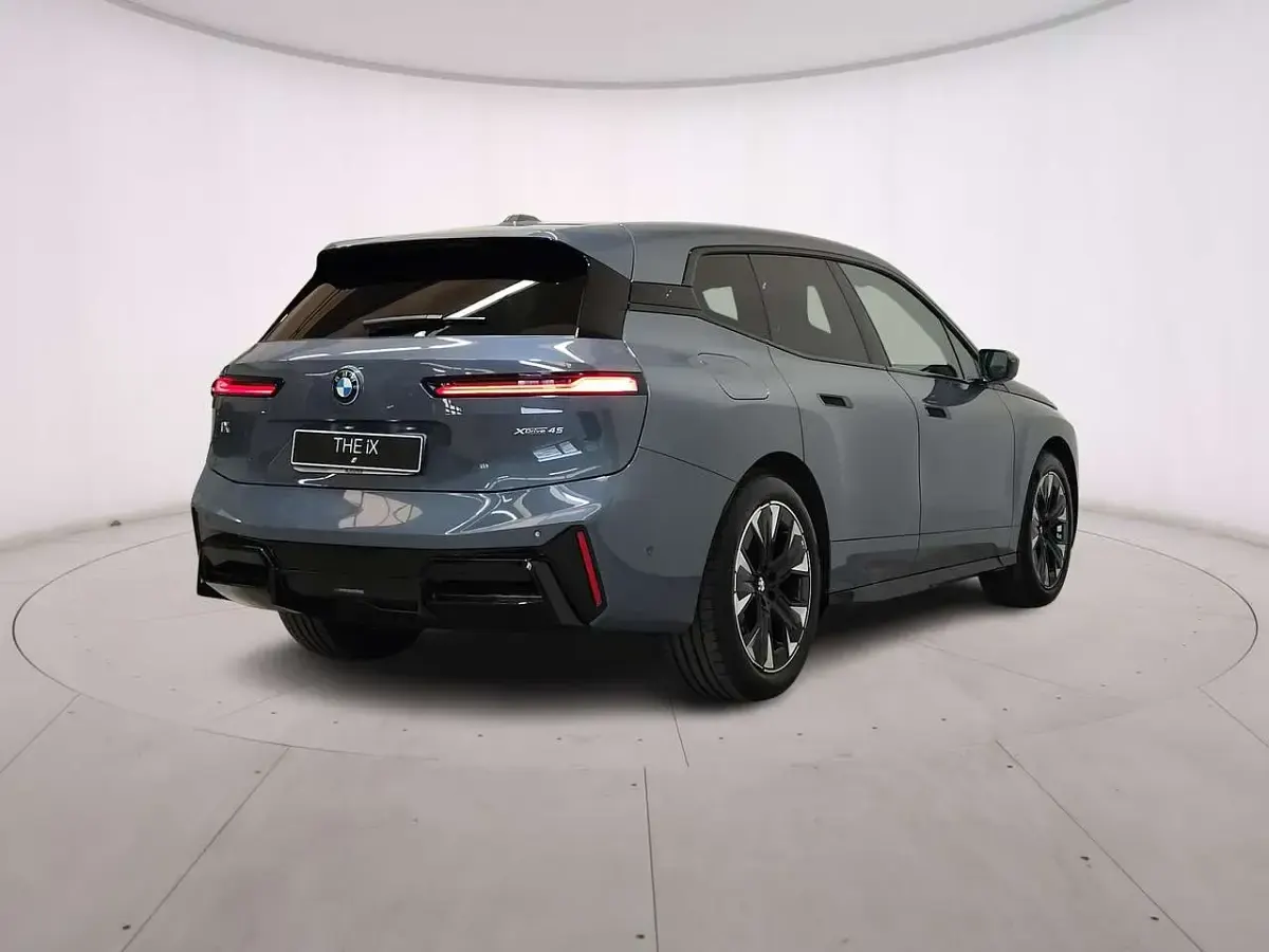 Nuova BMW iX M Sport 135 kW (184 CV) 2026 Storm bay SUV