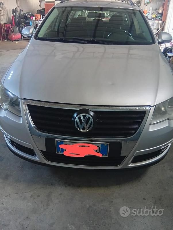 Usata VW Passat 190 CV (139 kW) 2008 Grigio Station wagon