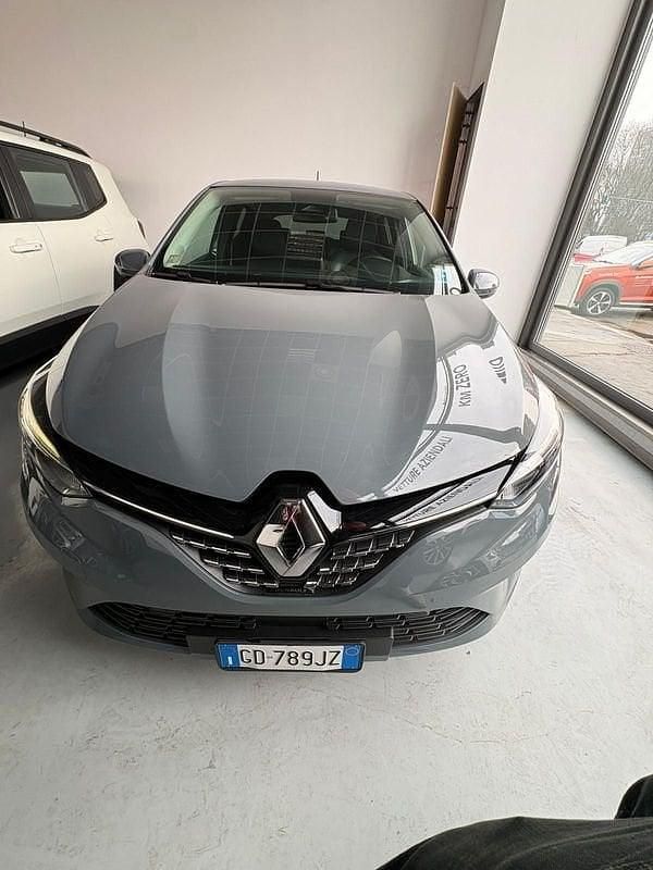 Usata Renault Clio V Intens 101 CV (74 kW) 2020 Grigio Utilitaria