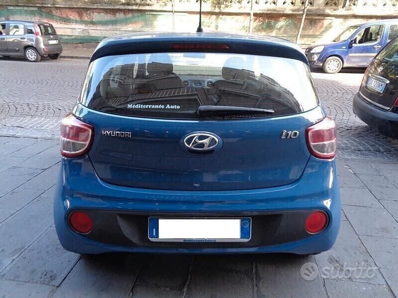 Usata Hyundai i10 Comfort 69 CV (50 kW) 2017 Blu Utilitaria