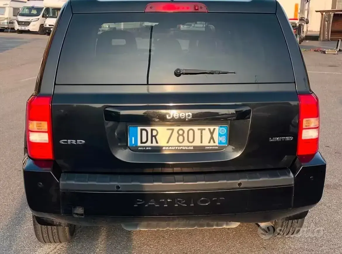 Usata Jeep Patriot Limited 140 CV (102 kW) 2008 Nero SUV