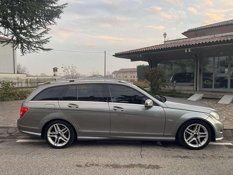 Usata Mercedes C220 AMG 170 CV (125 kW) 2011 Other Station wagon