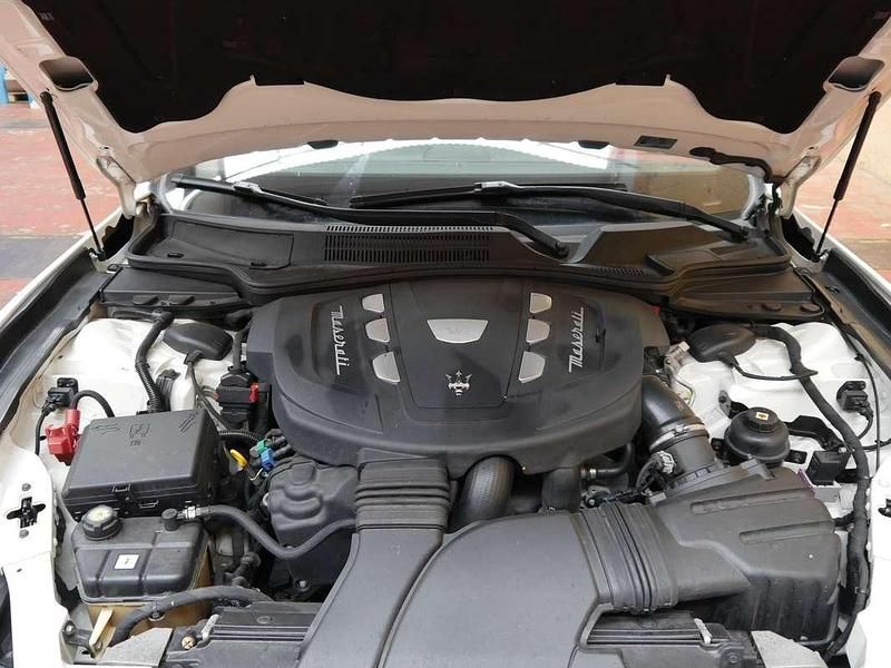 Usata Maserati Ghibli 250 CV (183 kW) 2015 Bianco Berlina