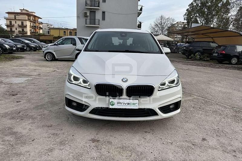 Usata BMW 216 Active Tourer Efficient Dynamics 116 CV (85 kW) 2016 Bianco Monovolume