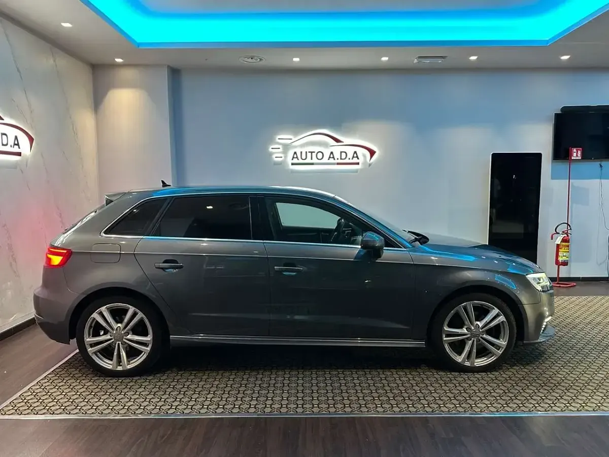 Usata Audi e-tron Admired 150 CV (110 kW) 2020 Grigio SUV