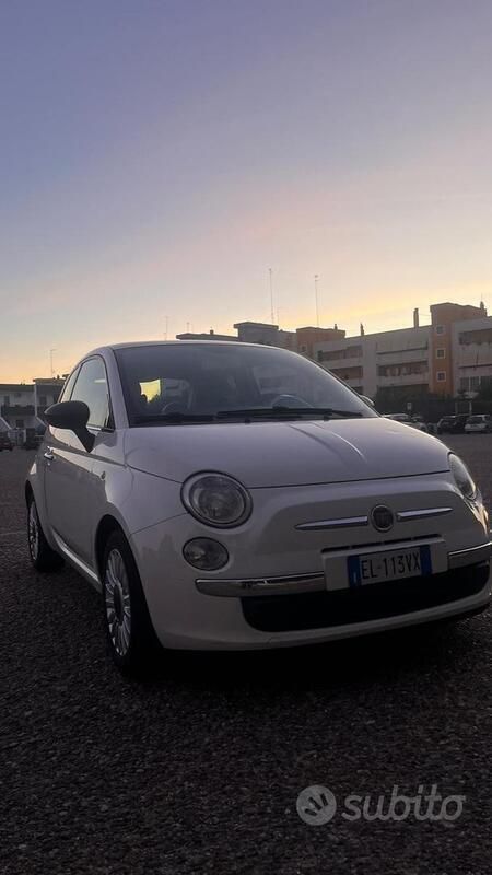 Bianco Usata 2012 Fiat 500 Due volumi | 6900 € (Buon prezzo) - Immagine 1/3