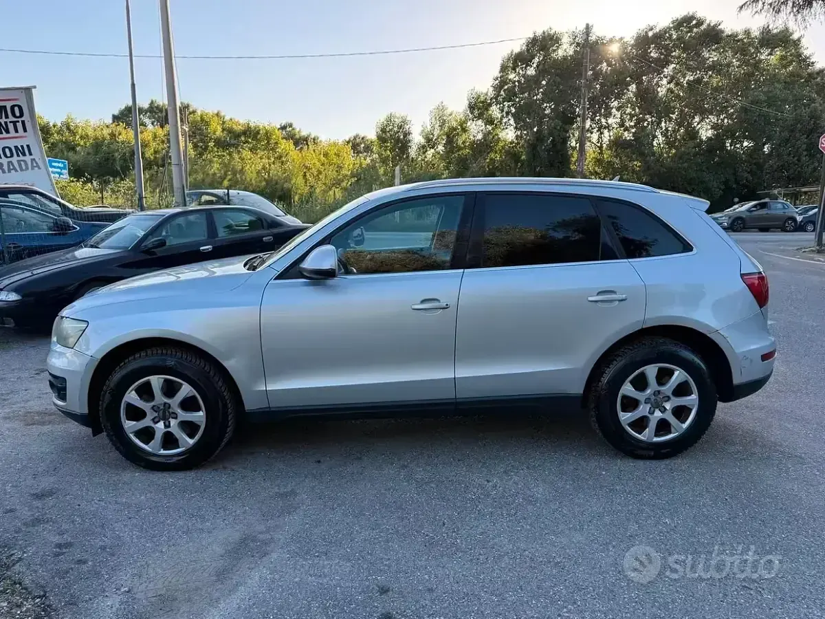 Usata Audi Q5 239 CV (175 kW) 2009 Grigio SUV