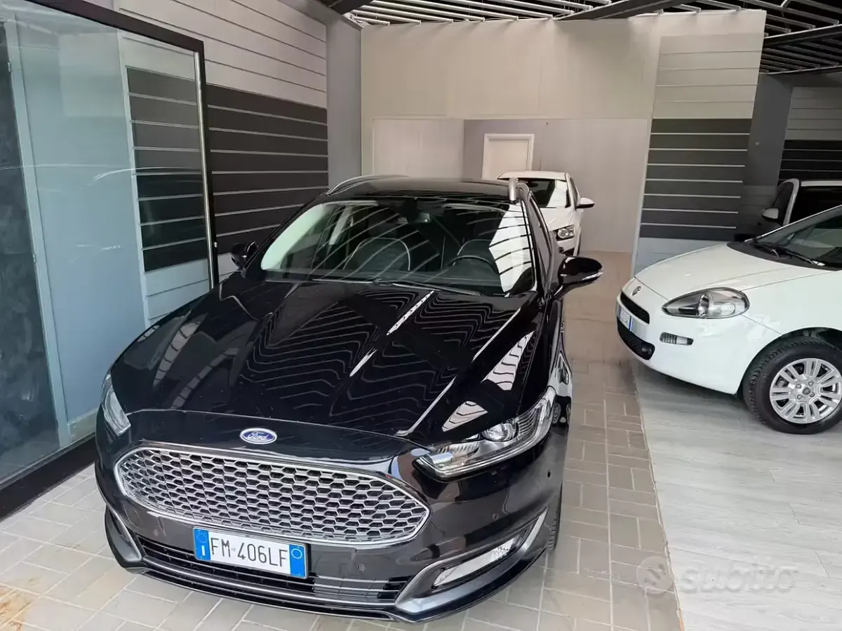 Usata Ford Mondeo Vignale 210 CV (154 kW) 2017 Nero Berlina