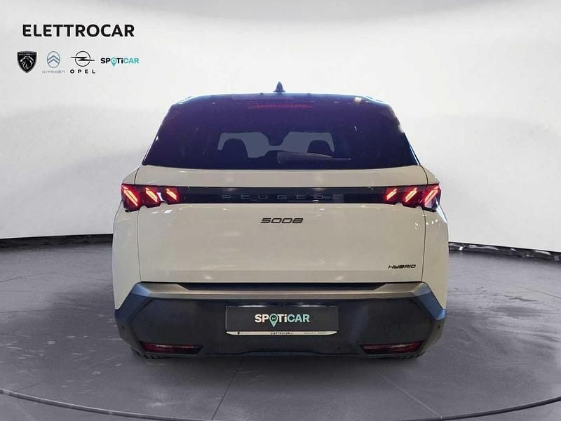 Usado Peugeot 5008 GT 145 HP (106 kW) 2025 Branco SUV