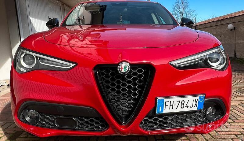 Usato 2017 Alfa Romeo Stelvio Diesel 190 CV (29.000 €)