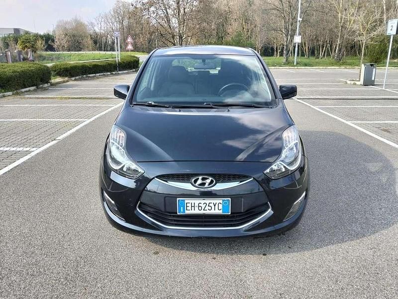 Usata Hyundai ix20 Style 90 CV (66 kW) 2011 Grigio Utilitaria