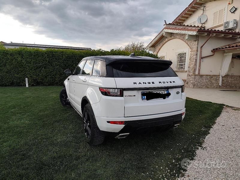 Usata Land Rover Range Rover evoque 150 CV (110 kW) 2018 Bianco Station wagon