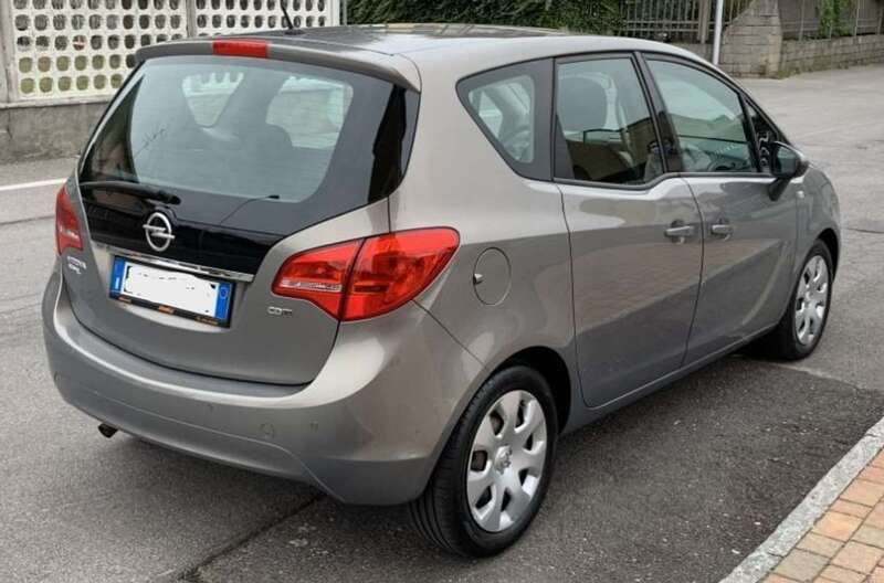 Usato 2011 Opel Meriva 1.7 Diesel 110 CV (4.500 €)