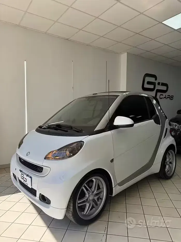 Usata Smart ForTwo Cabrio Brabus 102 CV (75 kW) 2011 Bianco Cabrio