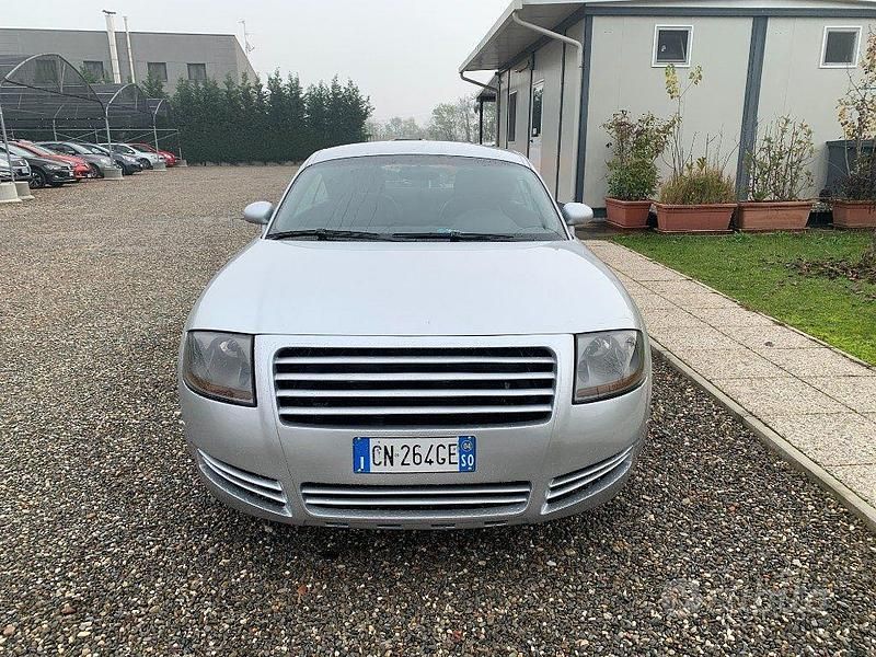 Usata Audi TT 250 CV (183 kW) 2004 Grigio Coupé