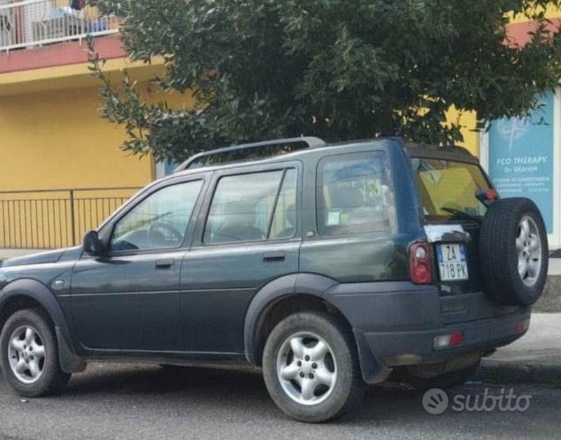 Argento Usata 2002 Land Rover Freelander SUV | 3500 € - Immagine 1/2