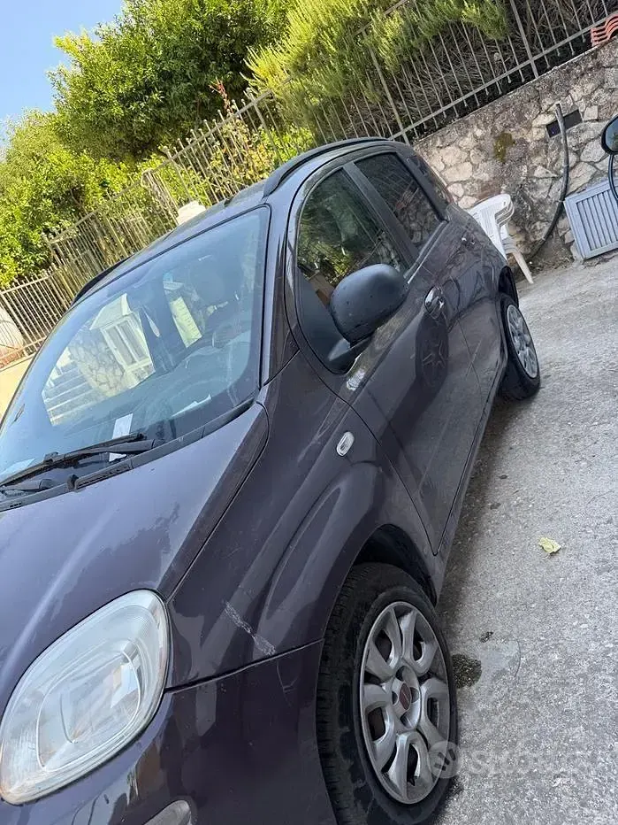 Usata Fiat Panda 85 CV (62 kW) 2013 Viola Utilitaria