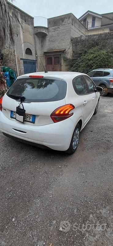 Usata Peugeot 208 115 CV (84 kW) 2019 Bianco Utilitaria