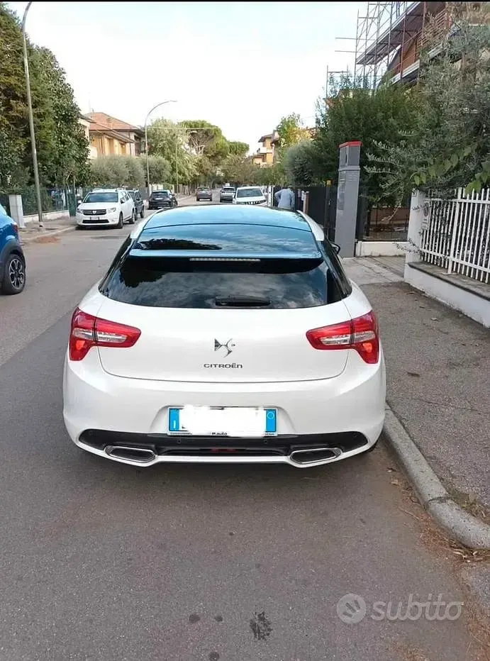 Usata Citroën DS5 114 CV (83 kW) 2014 Bianco Utilitaria