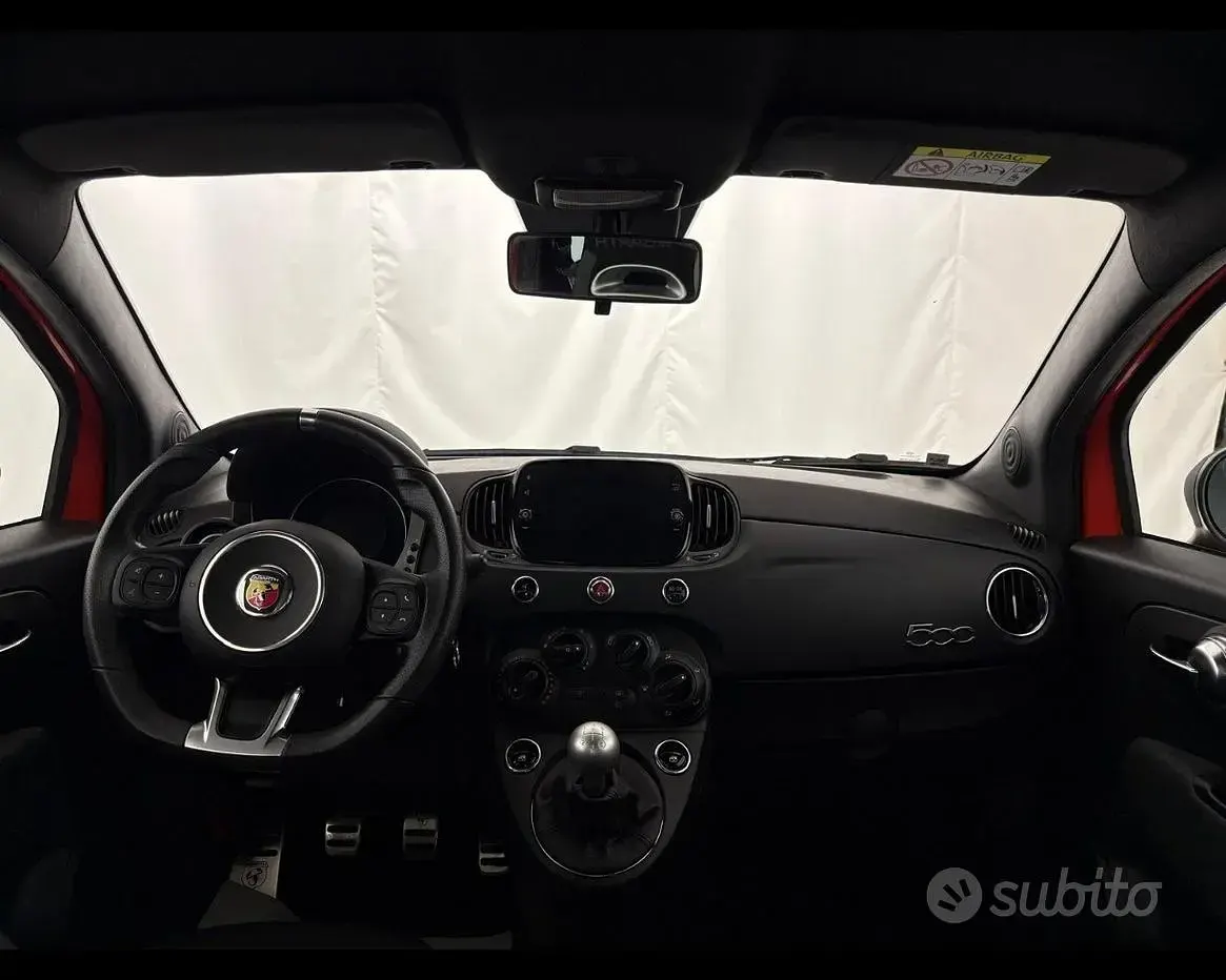 Usata Abarth 595 165 CV (121 kW) 2023 Giallo Berlina