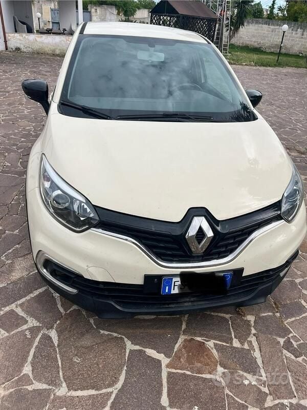 Usata Renault Captur 110 CV (80 kW) 2018 Bianco SUV