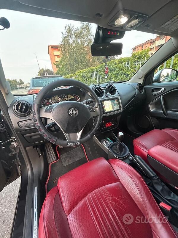 Usata Alfa Romeo MiTo 120 CV (88 kW) 2012 Nero Utilitaria
