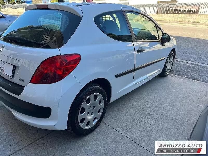 Usata Peugeot 207 70 CV (51 kW) 2008 Bianco Furgone