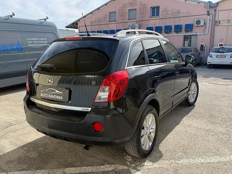 Usata Opel Antara Cosmo 163 CV (119 kW) 2015 Nero SUV