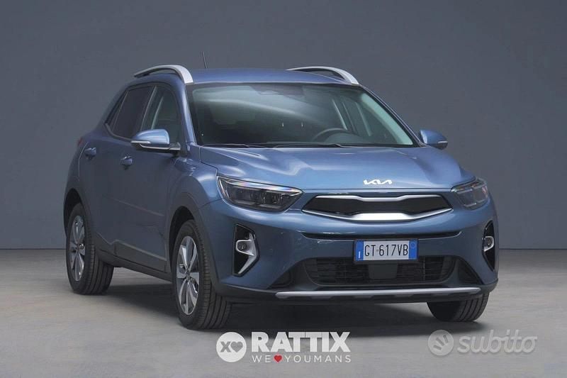 Usata Kia Stonic Style 84 CV (61 kW) 2024 Smoke blu SUV