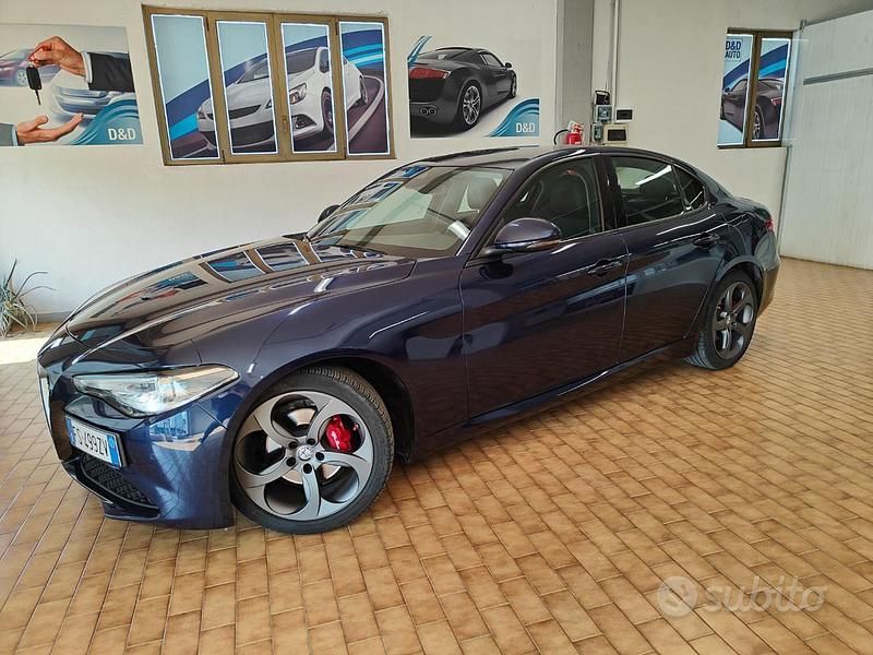 Usata Alfa Romeo Giulia 160 CV (117 kW) 2018 Blu Berlina