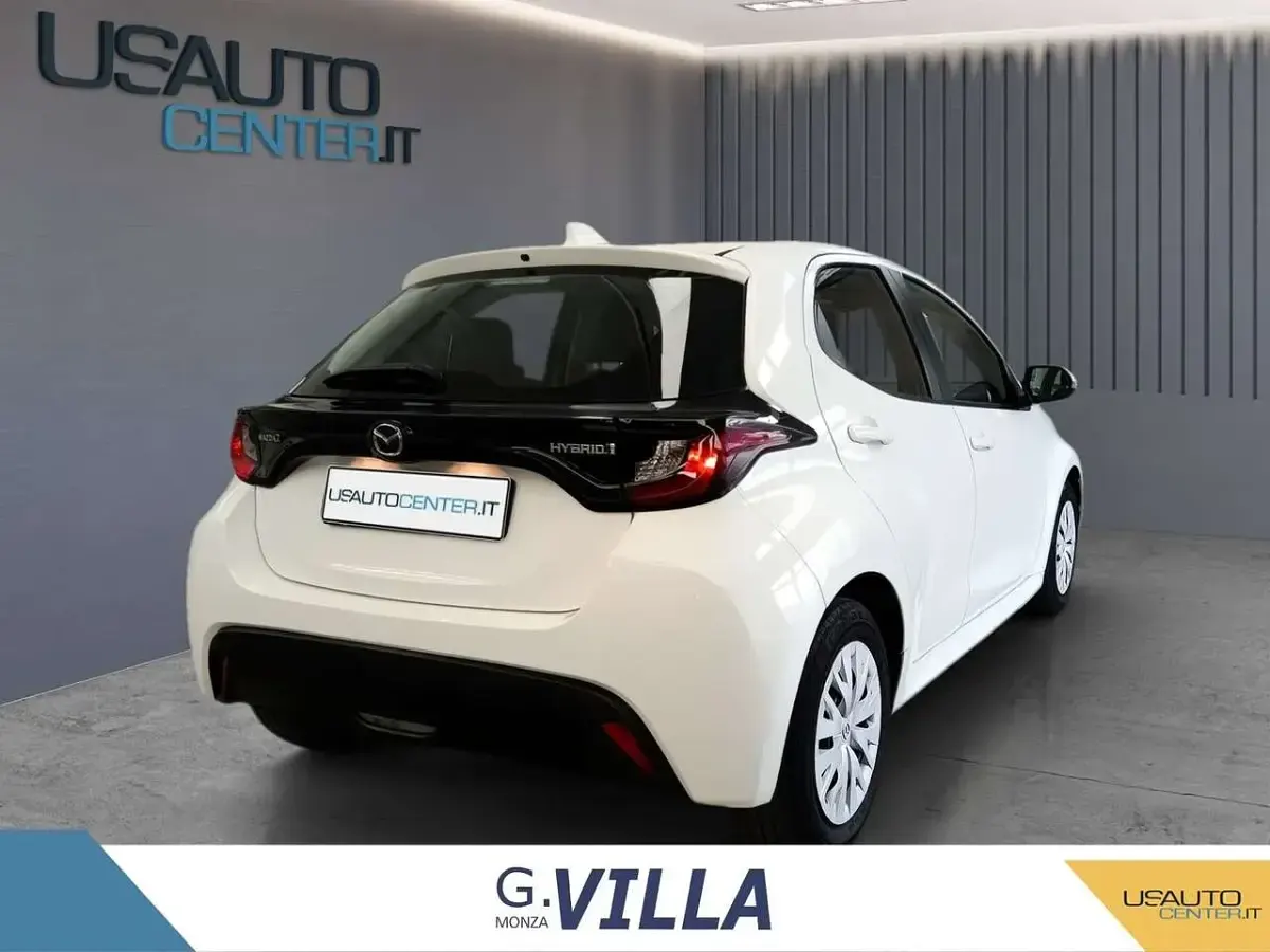 Usata Mazda 2 116 CV (85 kW) 2022 Bianco Berlina