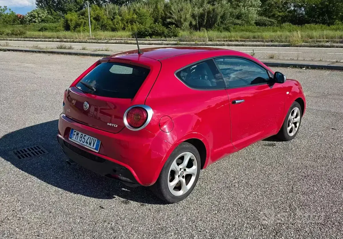 Usata Alfa Romeo MiTo 77 CV (56 kW) 2018 Rosso Utilitaria