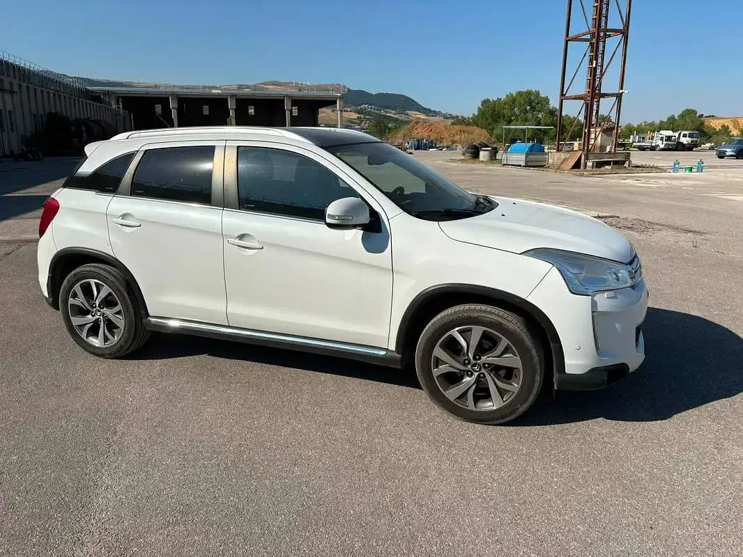 Usata Citroën C4 Aircross Seduction 150 CV (110 kW) 2012 Bianco SUV