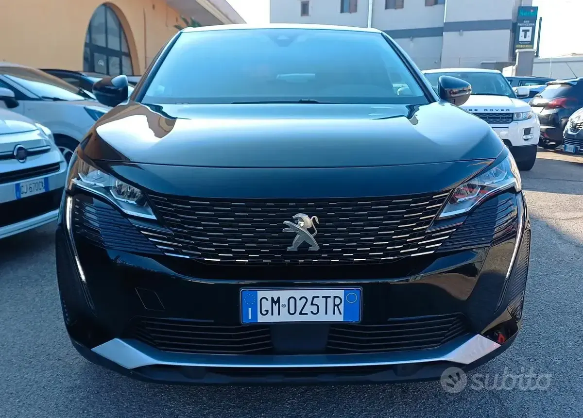 Usata Peugeot 3008 Allure 131 CV (96 kW) 2023 Nero SUV