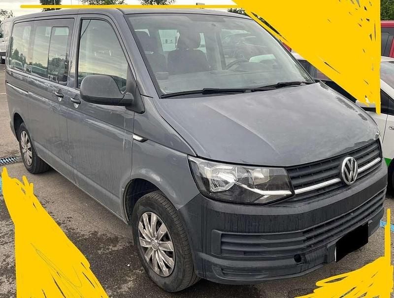 Usata VW Caravelle Comfortline 150 CV (110 kW) 2019 Grigio Furgone