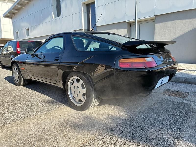 Usata Porsche 928 330 CV (242 kW) 1990 Nero Coupé