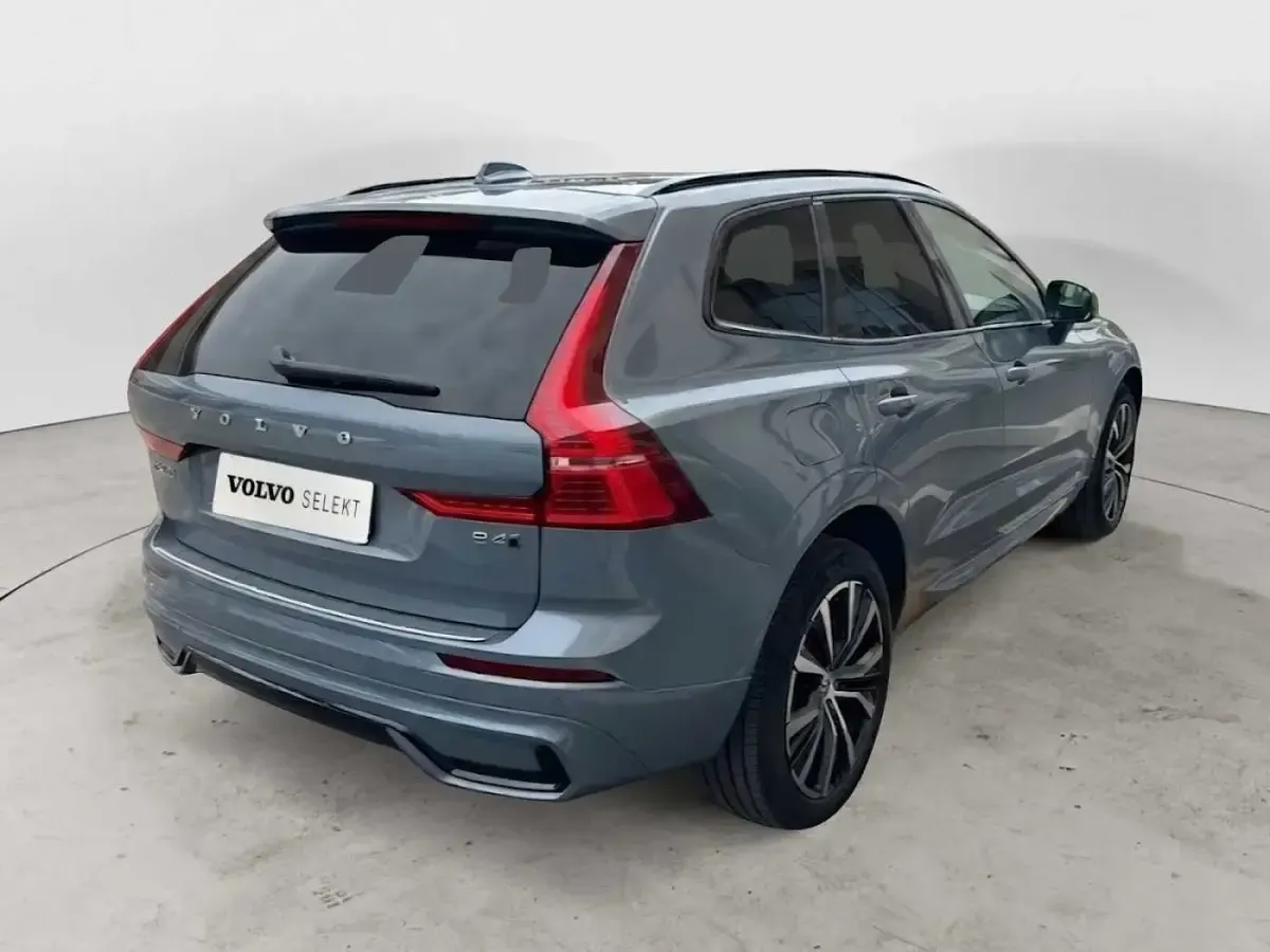 Usata Volvo XC60 Ultimate 197 CV (144 kW) 2022 Grigio SUV